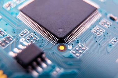 √ PENGERTIAN IC (Integrated Circuit): Fungsi, Jenis-Jenis Dan Cara Kerja